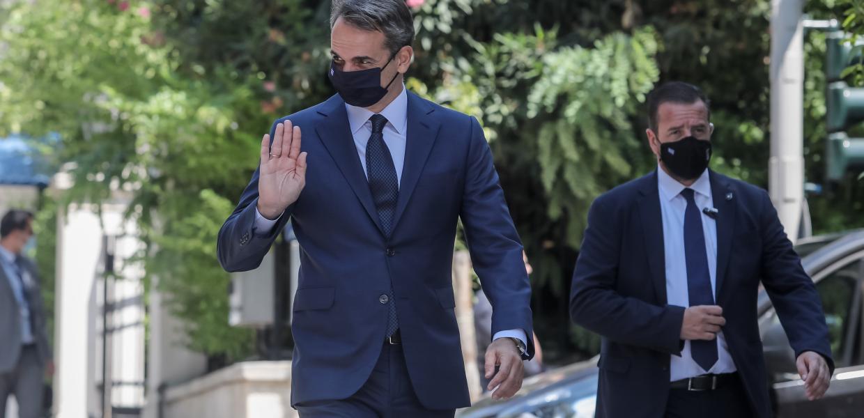 Ο Κυριάκος Μητσοτάκης λίγο πριν την ορκωμοσία νέων υπουργών