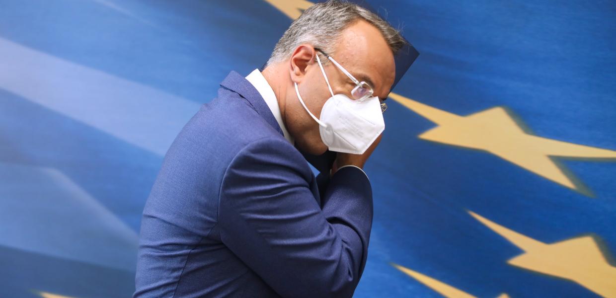 Ο Χρήστος Σταϊκούρας κάνει δήλωση για τα στοιχεία της ΕΛΣΤΑΤ