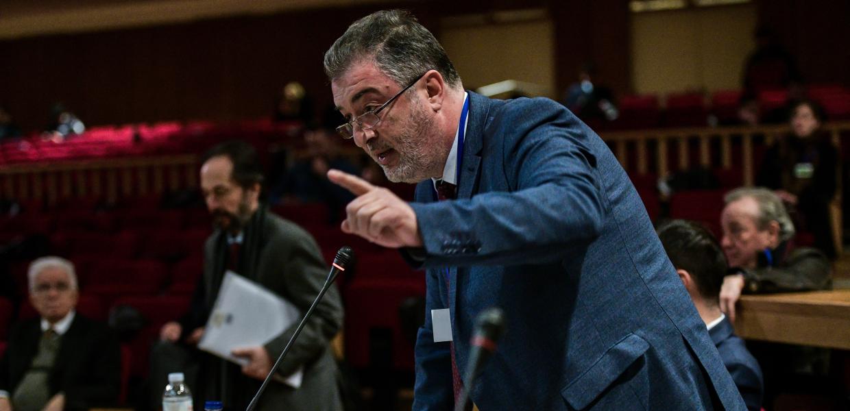 ΠΑΠΑΔΑΚΗΣ ΔΙΚΗ ΧΡΥΣΗ ΑΥΓΗ