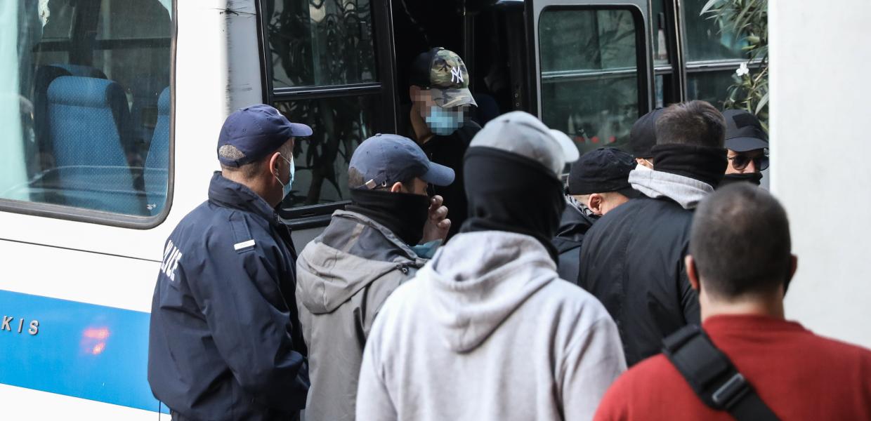 Οι κατηγορούμενοι αστυνομικοί της καταδίωξης στο Πέραμα