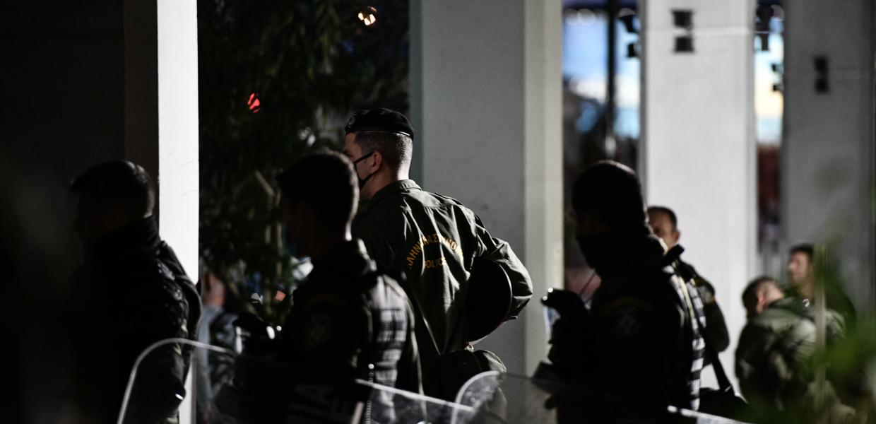 Αστυνομικοί απολογούνται στον ανακριτή για τον θάνατο στο Πέραμα