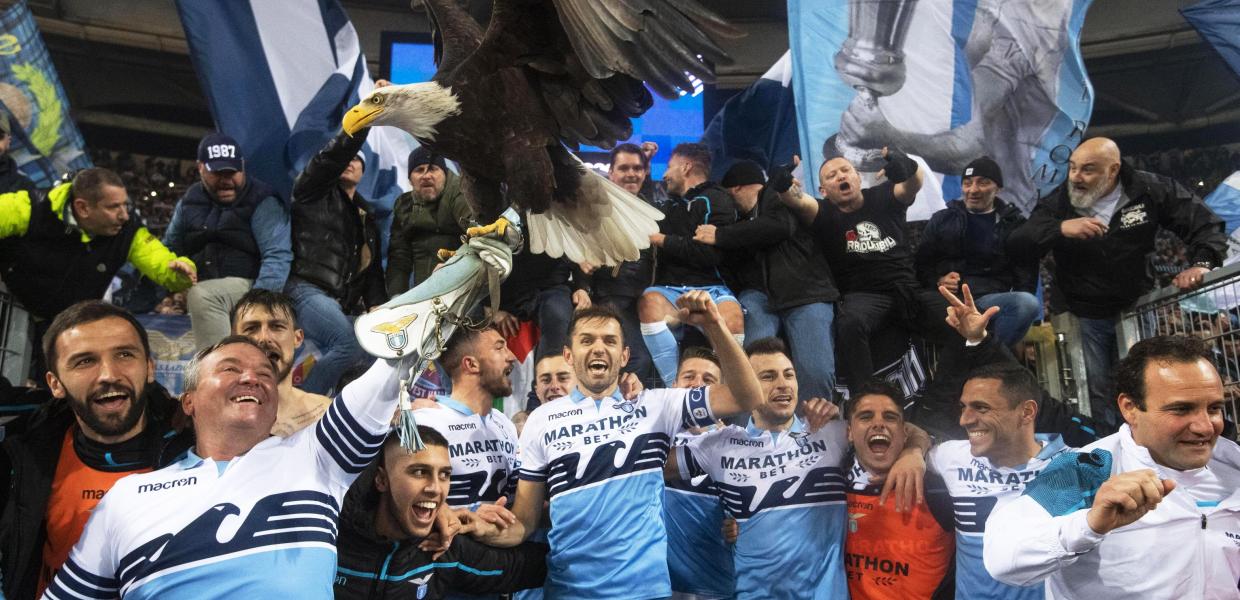Λάτσιο αετός εκπαιδευτής