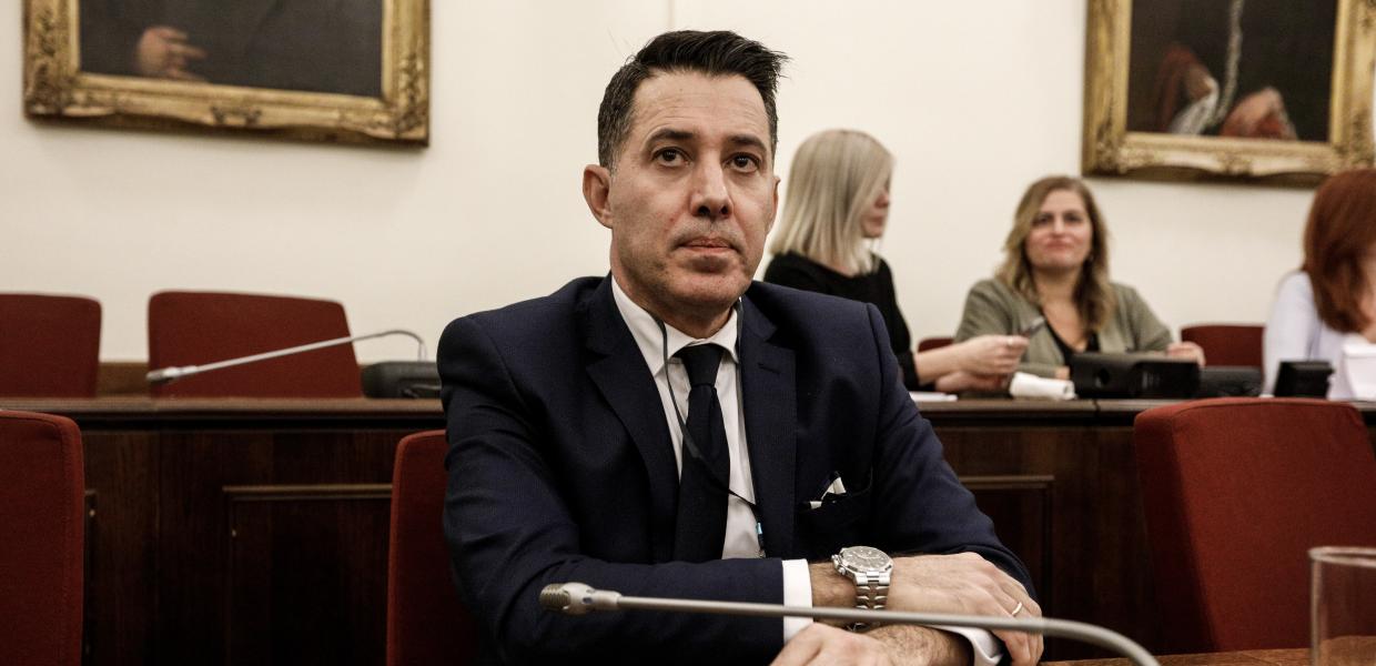 Μανιαδάκης