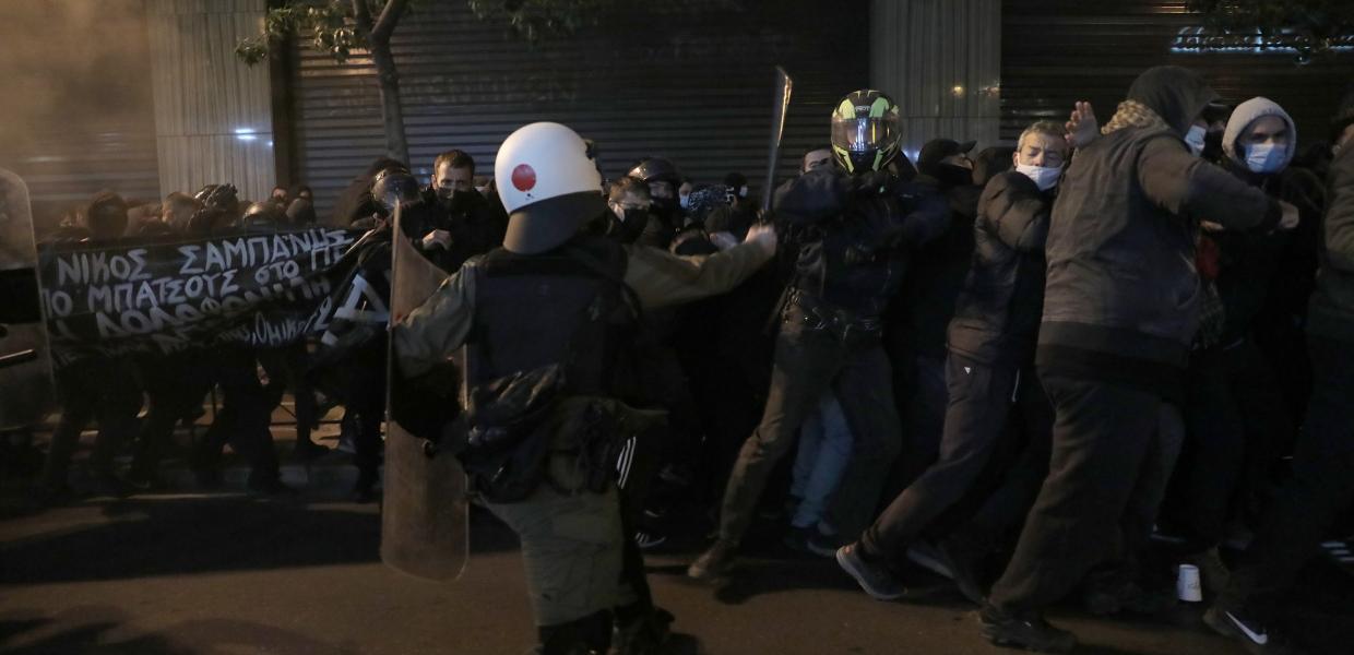 Επίθεση των ΜΑΤ