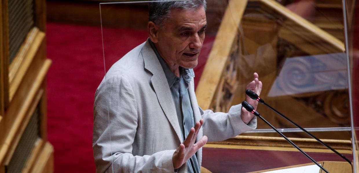 Ο Ευκλείδης Τσακαλώτος στη Βουλή