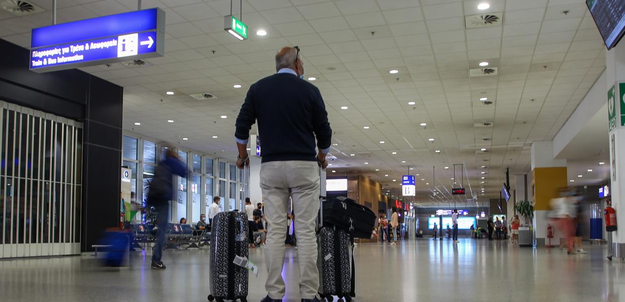 Επιβάτες στο αεροδρόμιο Ελευθέριος Βενιζέλος