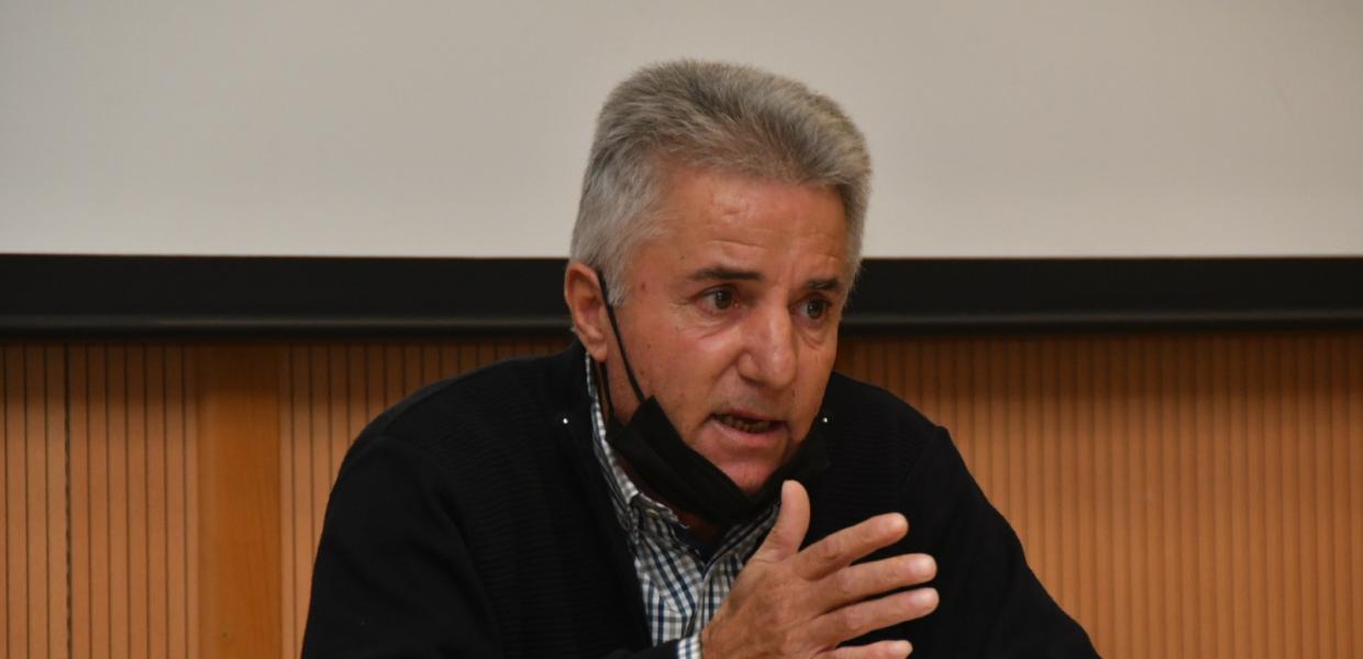 Ο Ανδρέας Αθανασόπουλος