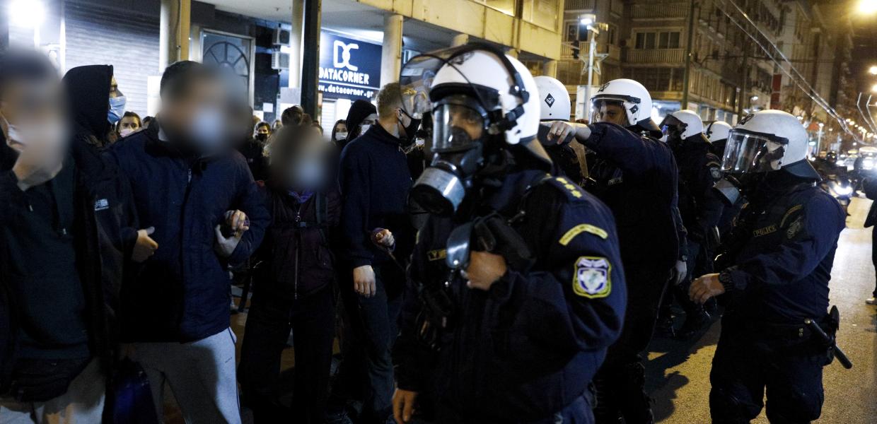 Άνδρες των ΜΑΤ