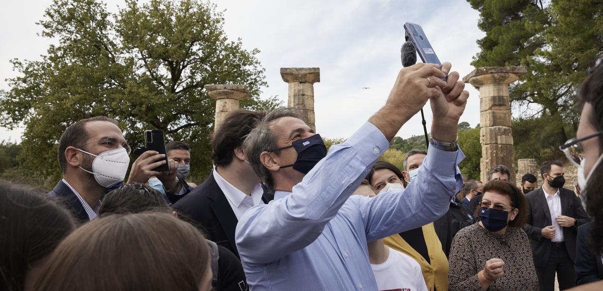 Κυριάκος Μητσοτάκης και Λίνα Μενδώνη