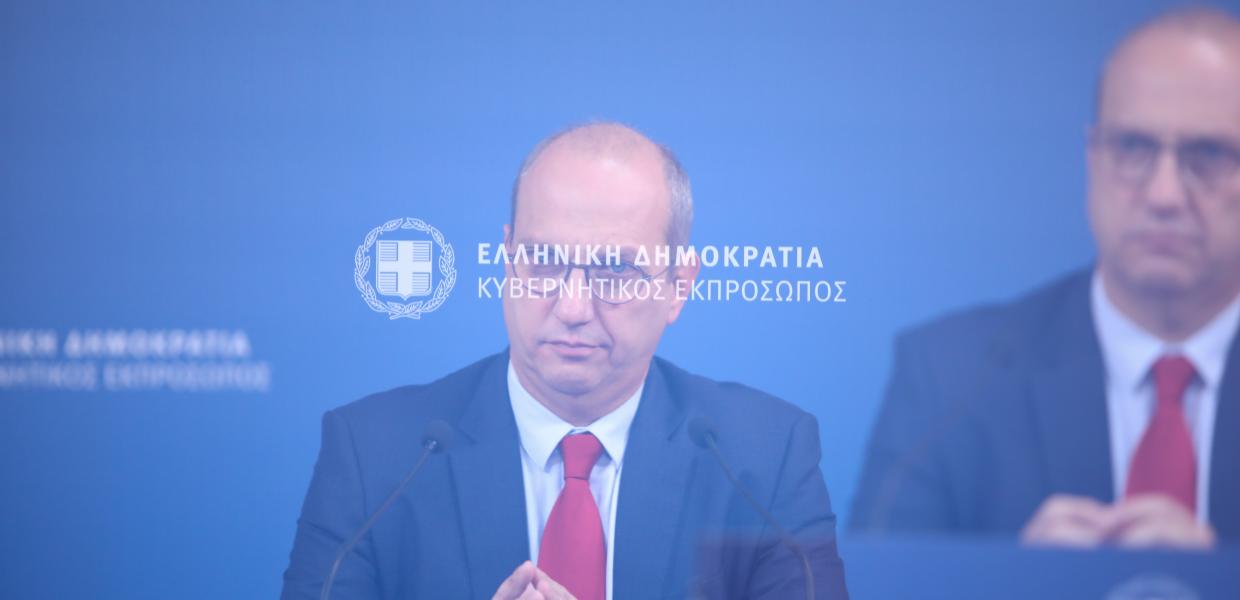 Ο κυβερνητικός εκπρόσωπος Γιάννης Οικονόμου