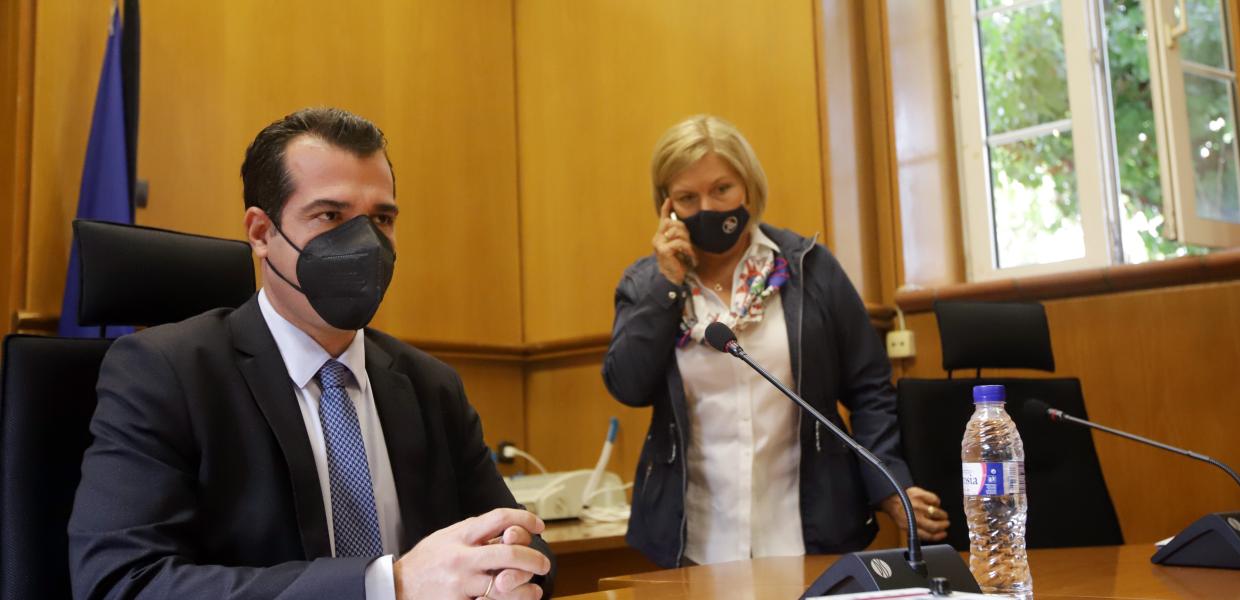 ΠΛΕΥΡΗΣ ΓΚΑΓΚΑ