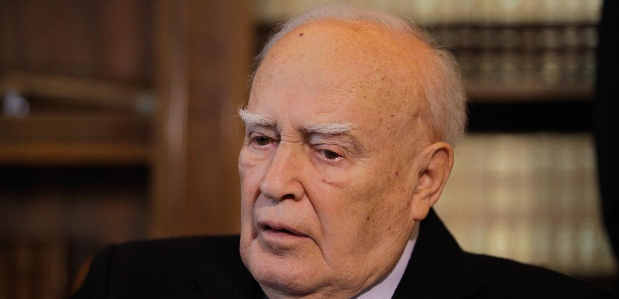 Κάραλος Παπούλιας