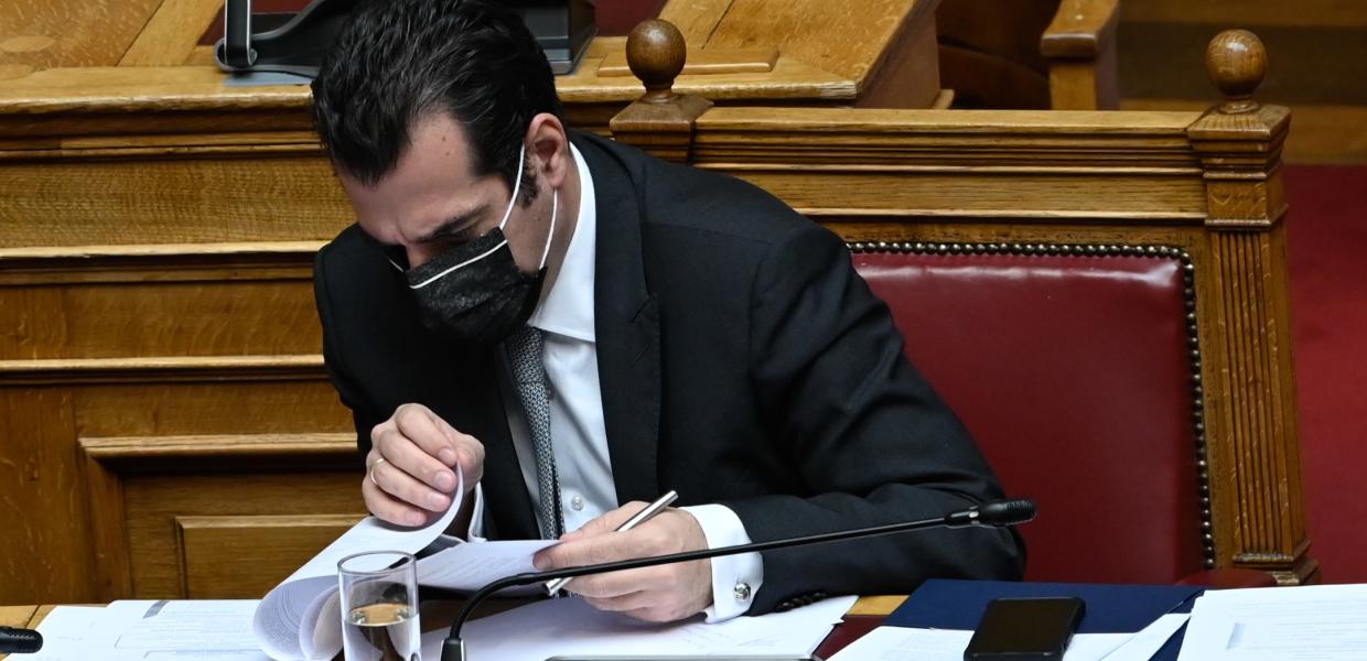 Ο Θάνος Πλεύρης στη Βουλή
