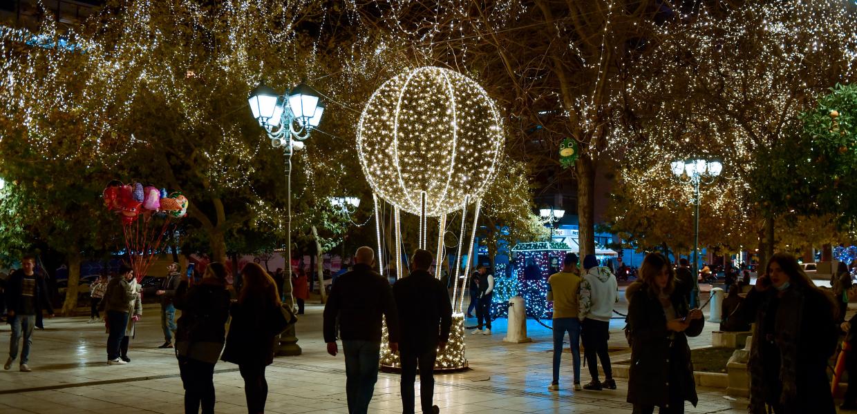 Χριστουγεννιάτικος στολισμός στην Αθήνα