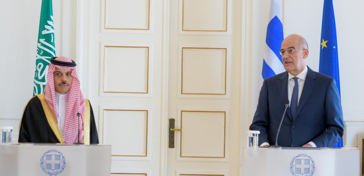 ΔΕΝΔΙΑΣ