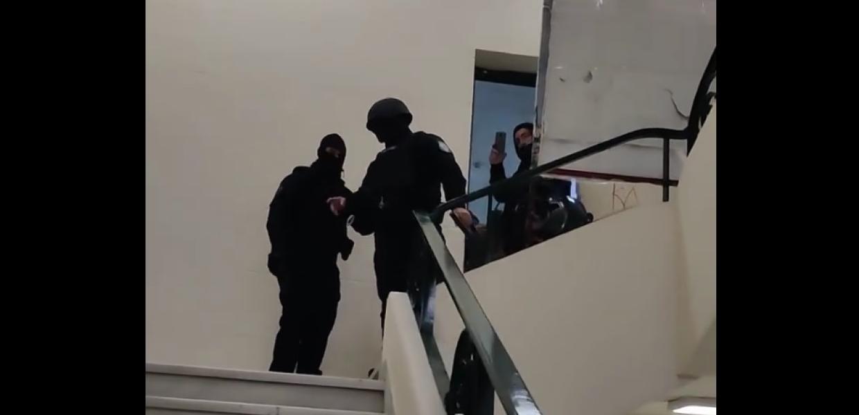 Αστυνομικοί στην ΑΣΟΕΕ