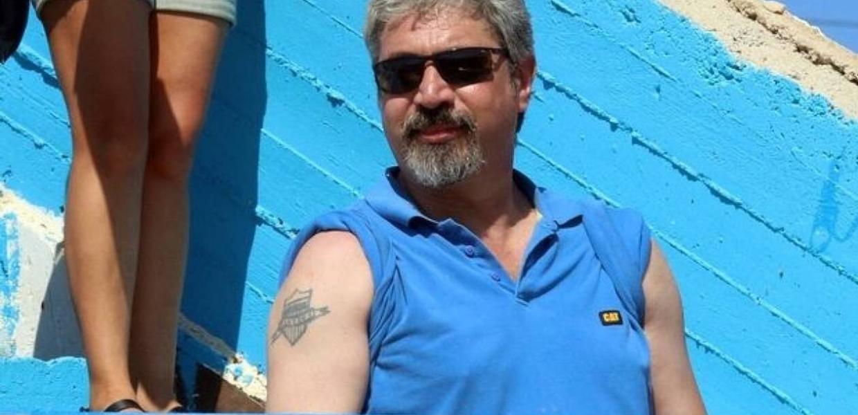 Κώστα; Κατσούλης