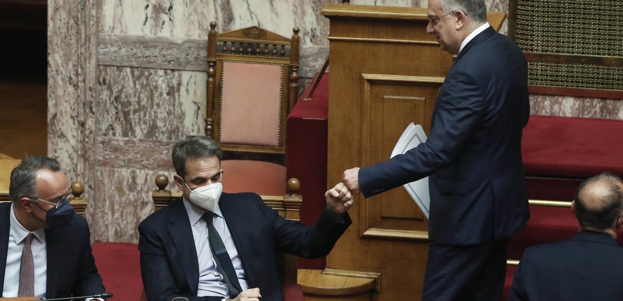 Χρήστος Σταϊκούρας, Κυριάκος Μητσοτάκης και Τάκης Θεοδωρικάκος 