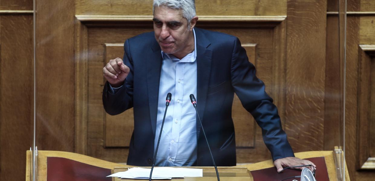 Ο Γιώργος Τσίπρας στη Βουλή