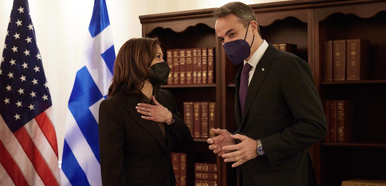 Καμάλα Χάρις Μητσοτάκης