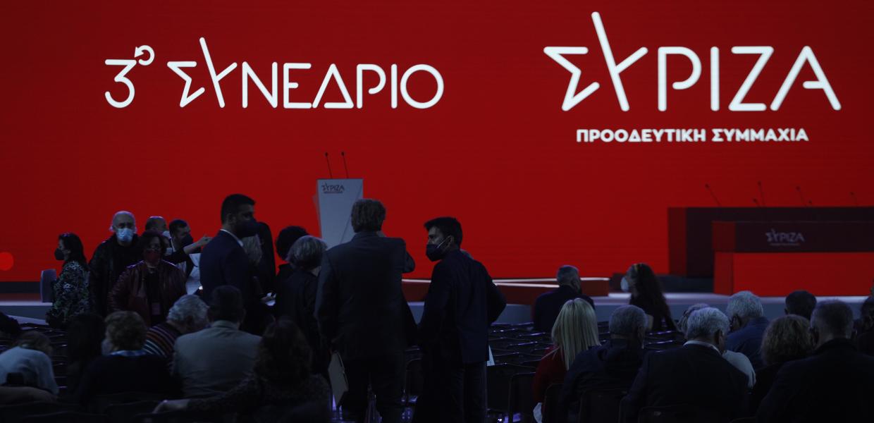 Στιγμιότυπο από την πρώτη ημέρα των εργασιών του 3ου Συνεδρίου του ΣΥΡΙΖΑ - Προοδευτική Συμμαχία στο Κλειστό Γήπεδο Φαλήρου,14 Απριλίου 2022.