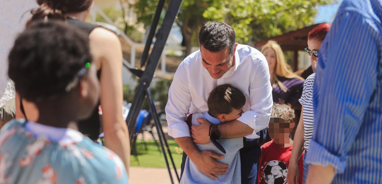 ΑΛΕΞΗΣ ΤΣΙΠΡΑΣ ΧΩΡΙΑ ΣΟΣ ΒΑΡΗ ΠΑΣΧΑ