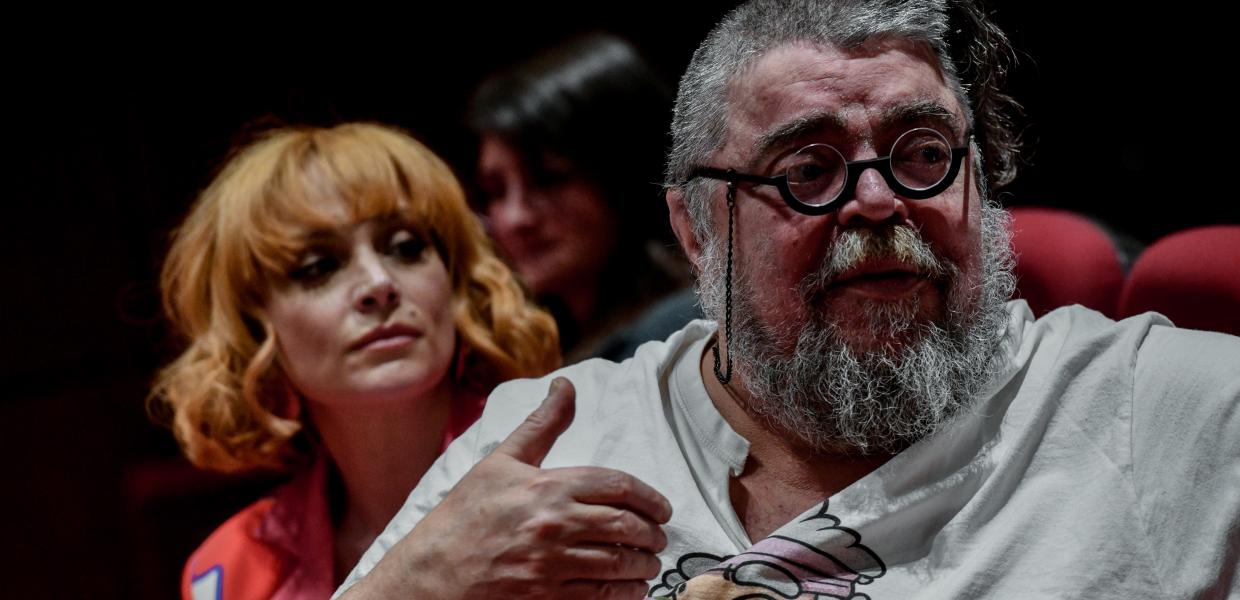 Σταμάτης Κραουνάκης και Ελεονώρα Ζουγανέλη από την παρουσίαση της δισκογραφικής τους δουλειά «Τι να λέμε τώρα», 22 Μαρτίου 2022.