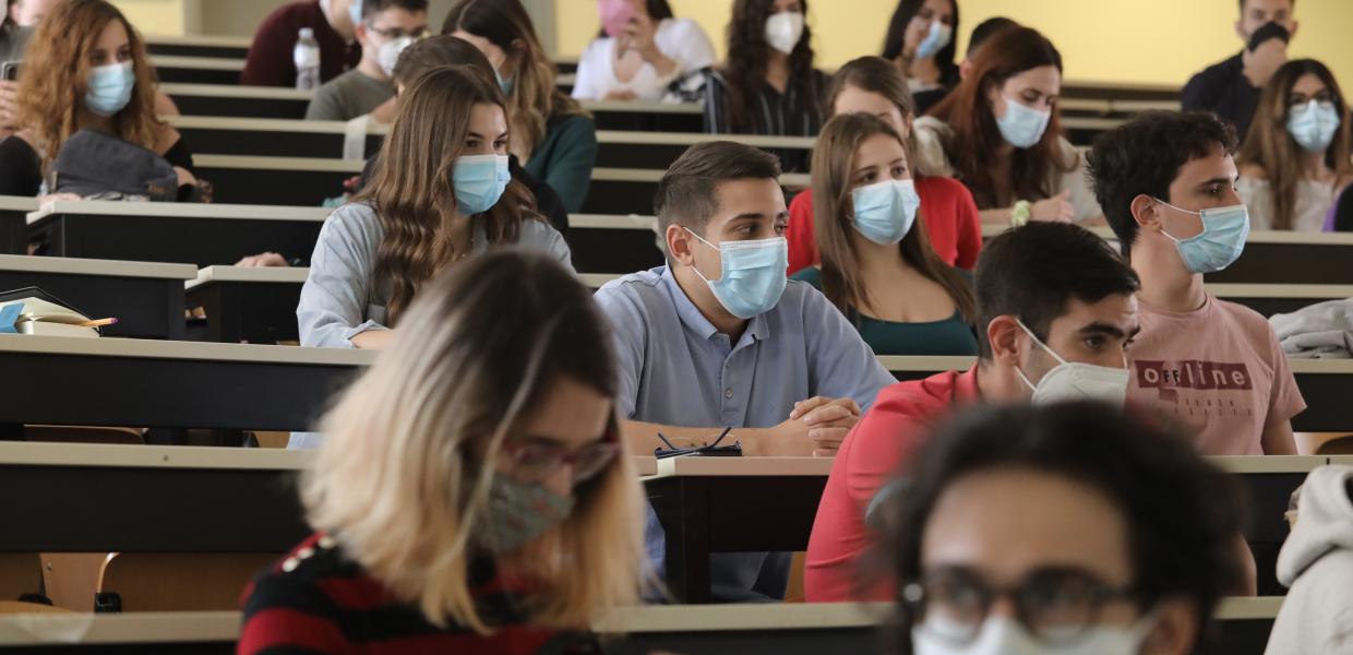 Φοιτητές σε αμφιθέατρο