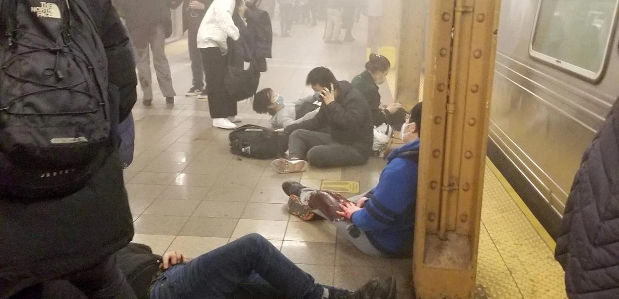 Πυροβολισμοί στο μετρό της Νέας Υόρκης