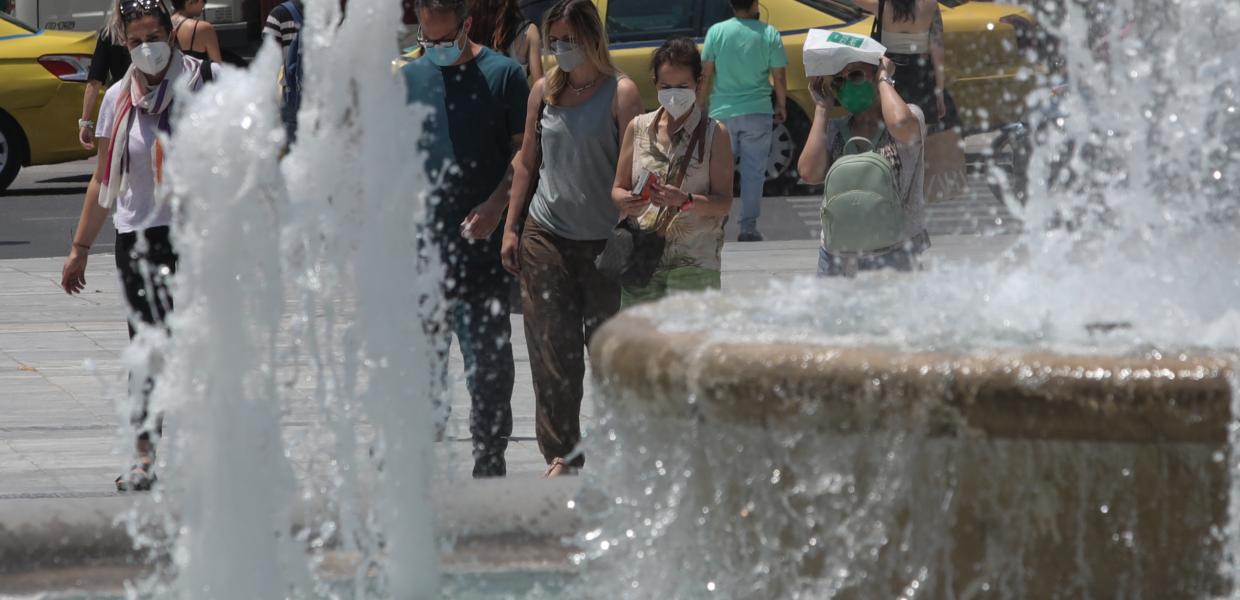 ΚΟΡΩΝΟΙΟΣ ΣΤΙΓΜΙΟΤΥΠΟ ΠΛΑΤΕΙΑ ΣΥΝΤΑΓΜΑΤΟΣ 