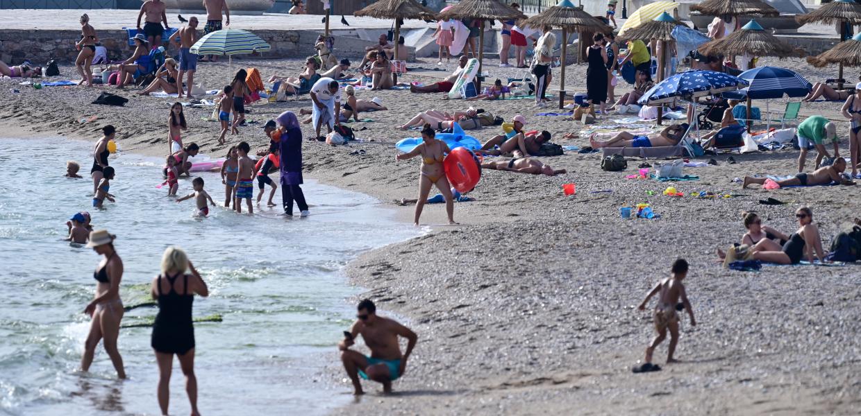 Μπάνιο στη θάλασσα