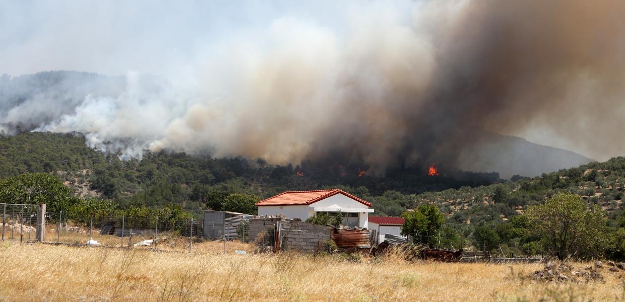 Φωτιά στην περιοχή Βρύσα της Λέσβου 
