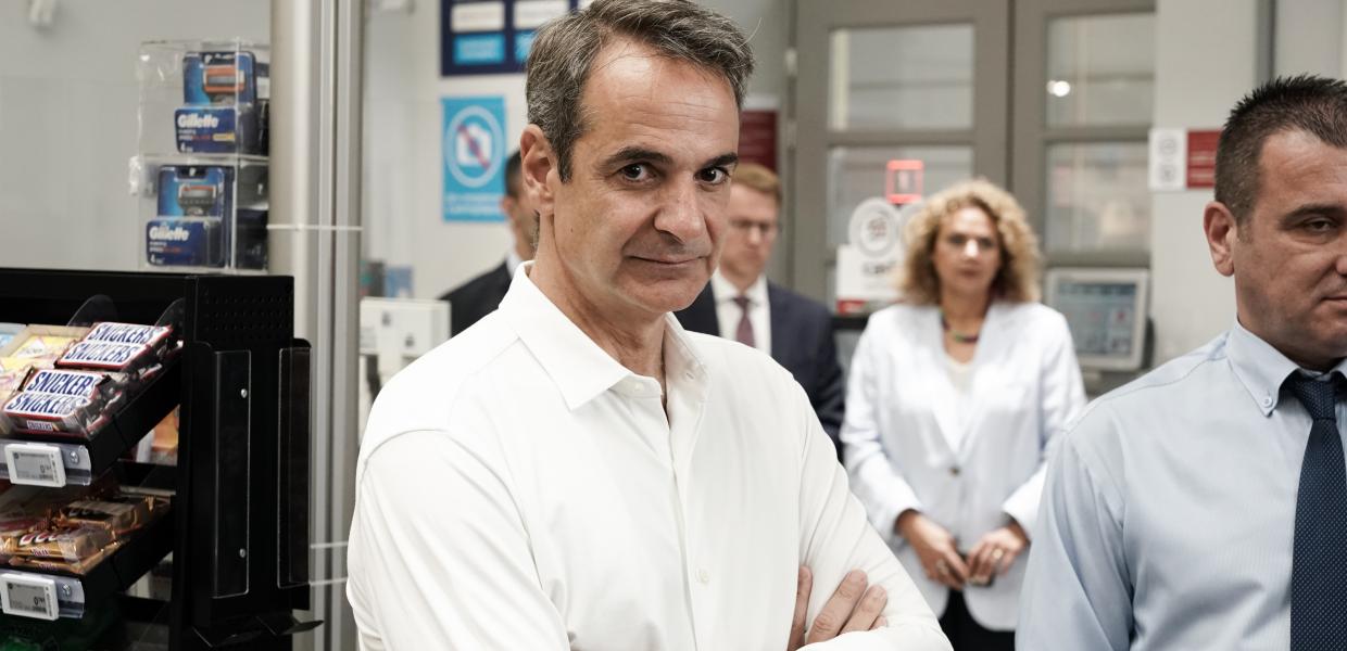 Ο Κυριάκος Μητσοτάκης σε σούπερ μάρκετ