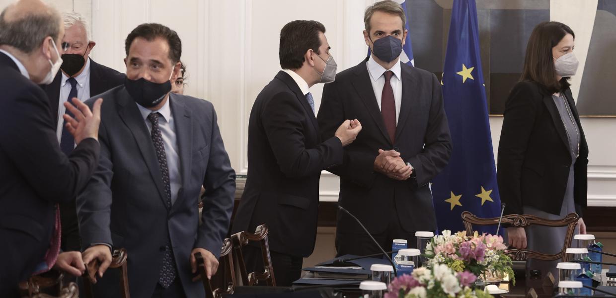 Ο Κυριάκος Μητσοτάκης στο υπουργικό συμβούλιο