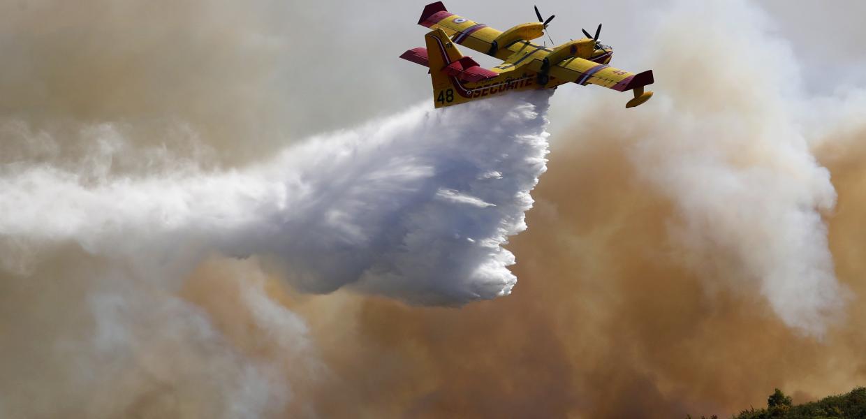 Γαλλία φωτιά πυροσβεστικό αεροπλάνο