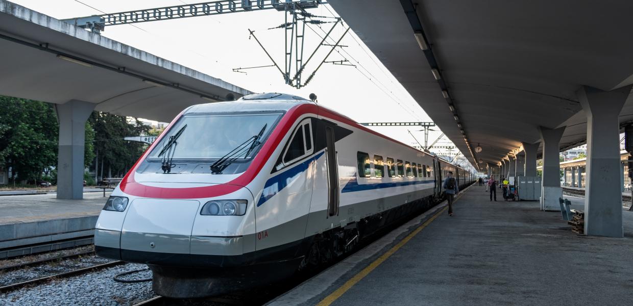 τρένο βέλος Hellenic Train