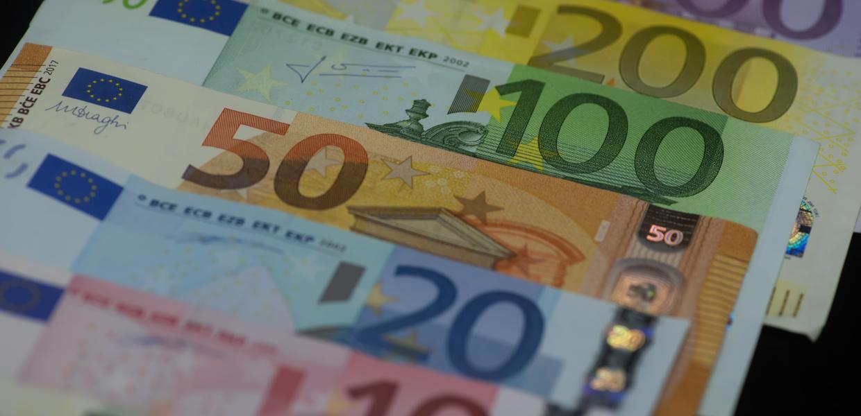χρήματα λεφτά