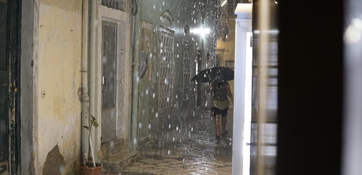 ΒΡΟΧΗ ΜΠΟΥΡΙΝΙ ΚΕΡΚΥΡΑ ΚΑΙΡΟΣ