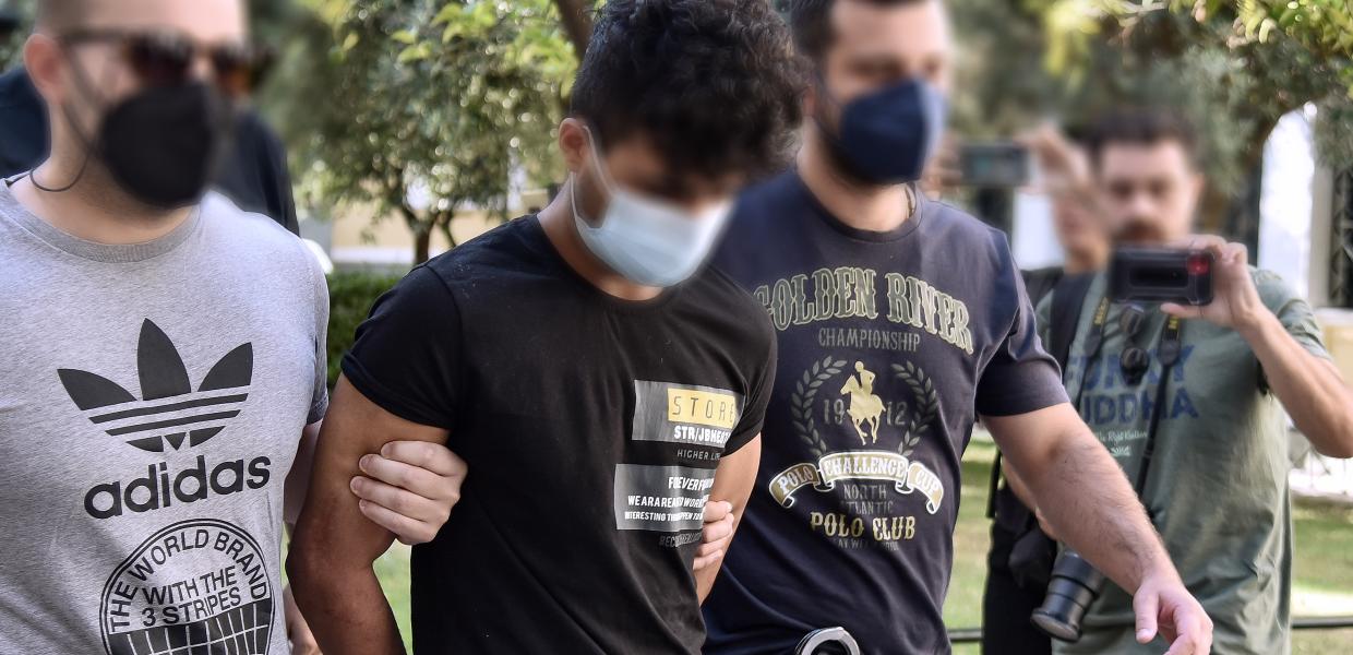 ΓΥΝΑΙΚΟΚΤΟΝΙΑ ΠΕΡΙΣΤΕΡΙ