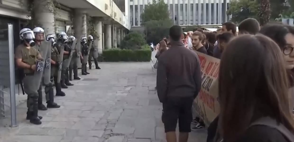 ΑΠΘ ΜΑΤ ΦΟΙΤΗΤΕΣ`
