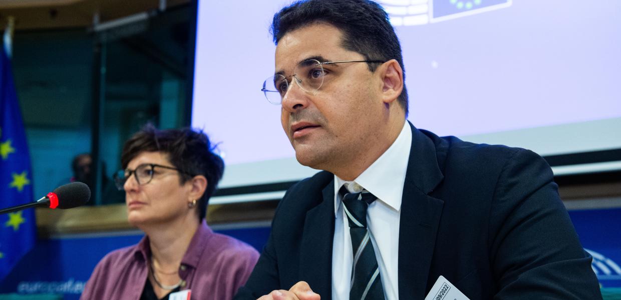 Κουκάκης PEGA