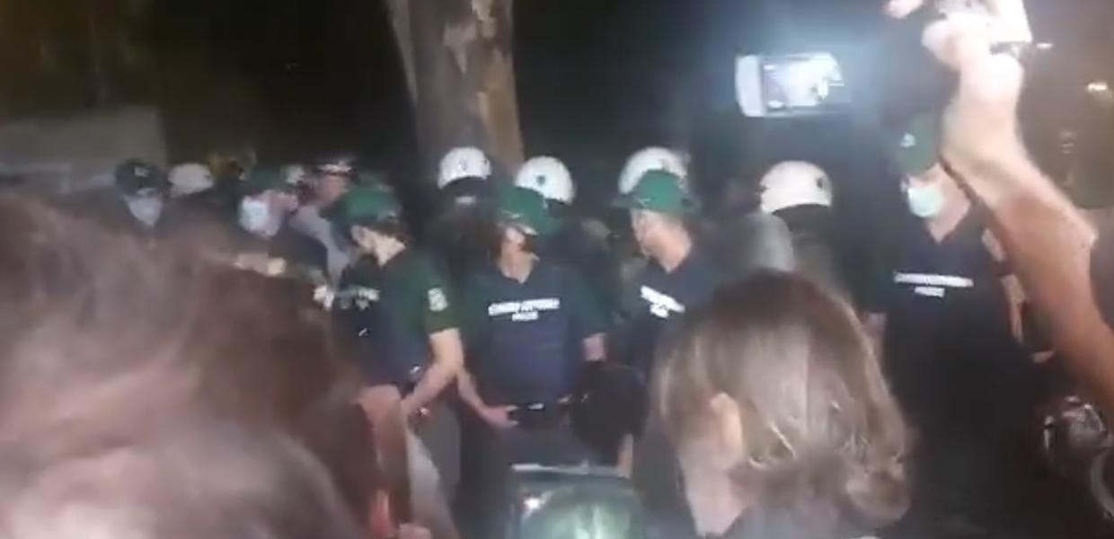 ΜΑΤ και πανεπιστημιακή αστυνομία στου Ζωγράφου