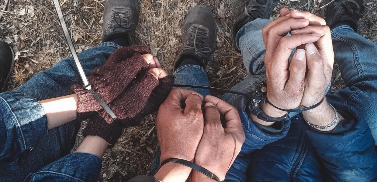 ΠΡΟΣΦΥΓΕΣ ΔΕΜΕΝΑ ΧΕΡΙΑ 