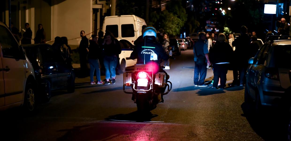 Μηχανή με αστυνομικό