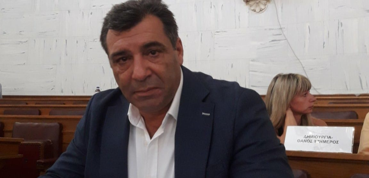 O Αντιπεριφερειάρχης πολιτικής προστασίας-περιβάλλοντος Βασίλης Κόκκαλης