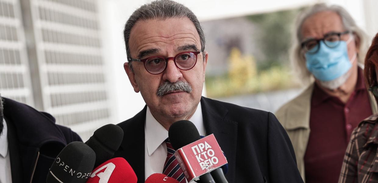 Δηλώσει του Γιάννη Μαντζουράνη έξω από τον Άρειο Πάγο