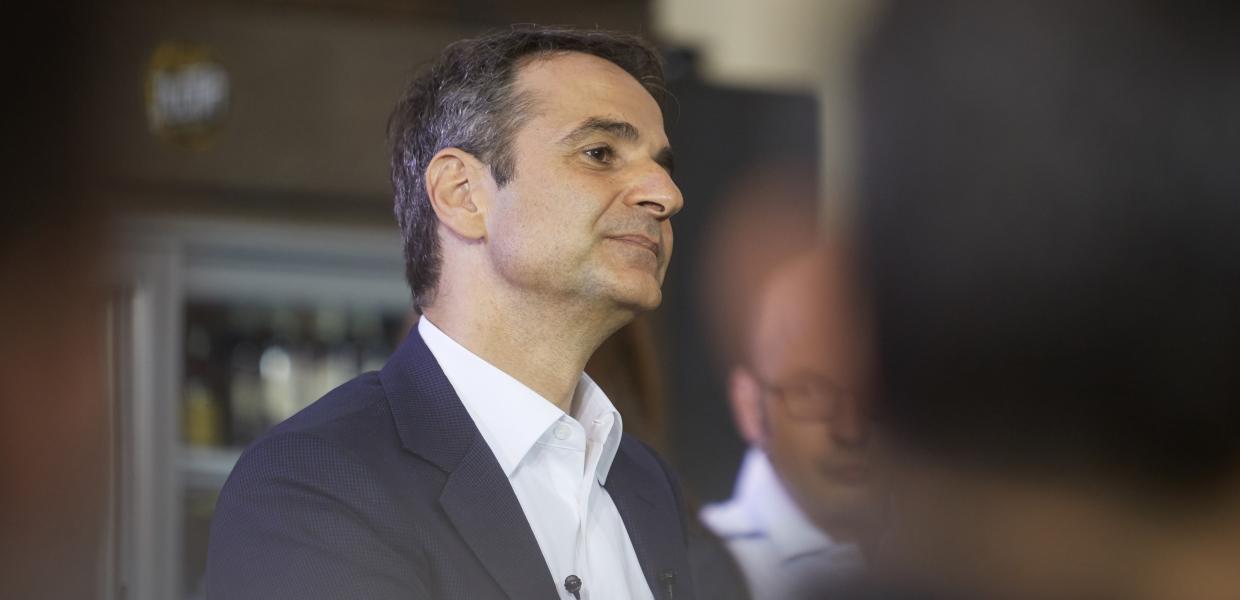 Ο Κυριάκος Μητσοτάκης σε κατάστημα εστίασης