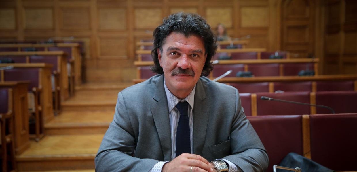 Ο Ανδρέας Πάτσης στη Βουλή