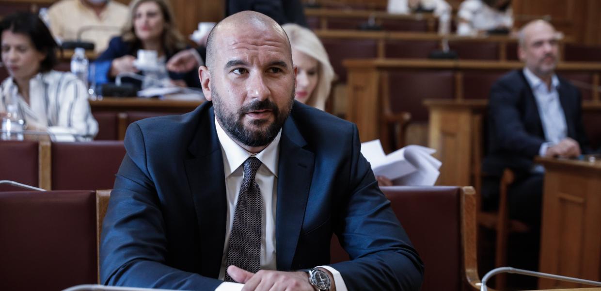 Ο Δημήτρης Τζανακόπουλος σε επιτροπή της Βουλής