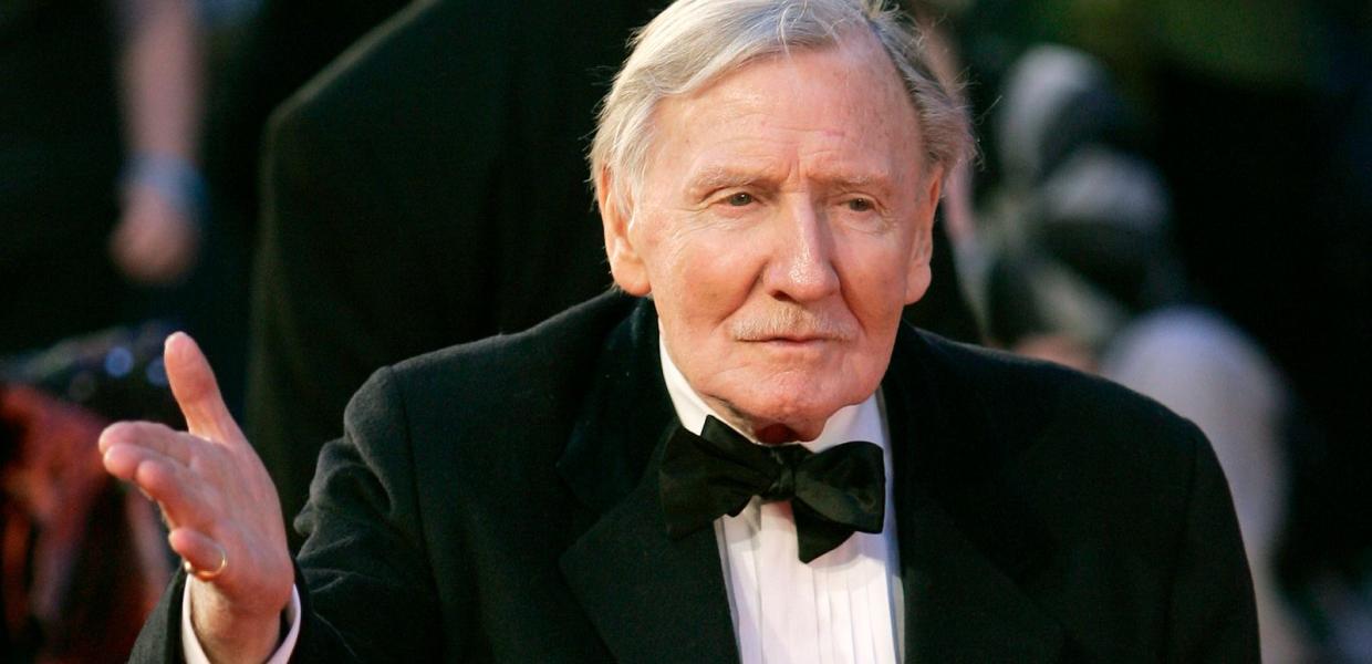  Leslie Phillips